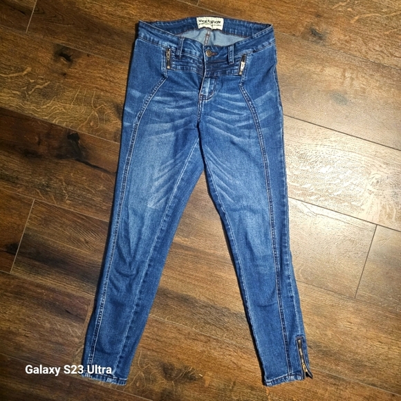 Denim - Women Jeans sz 5
